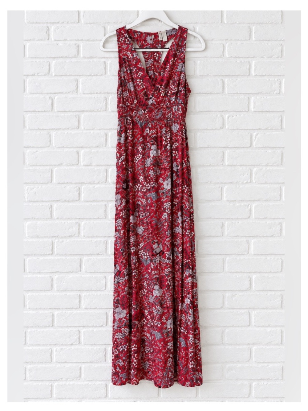 JAPNA Racerback Maxi Dress in Red/White/Navy Floral Print MED